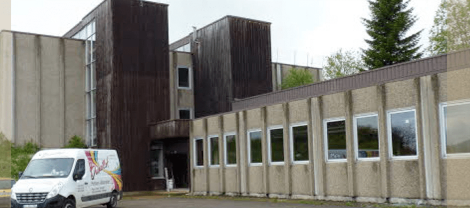 Location bâtiment d’activités modulables 2130m2 Jura (39)